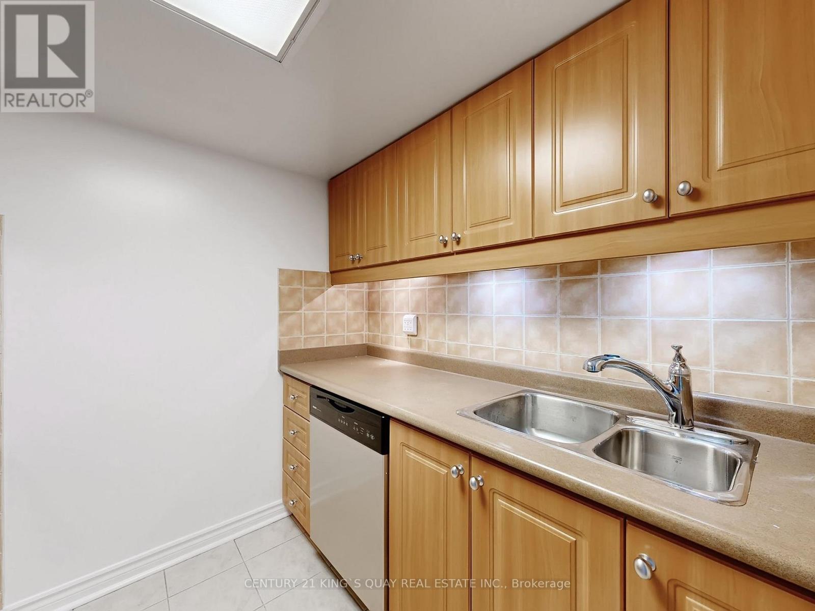 1900 - 38 Elm Street, Toronto, ON - Indoor Photo Showing Kitchen With Double Sink