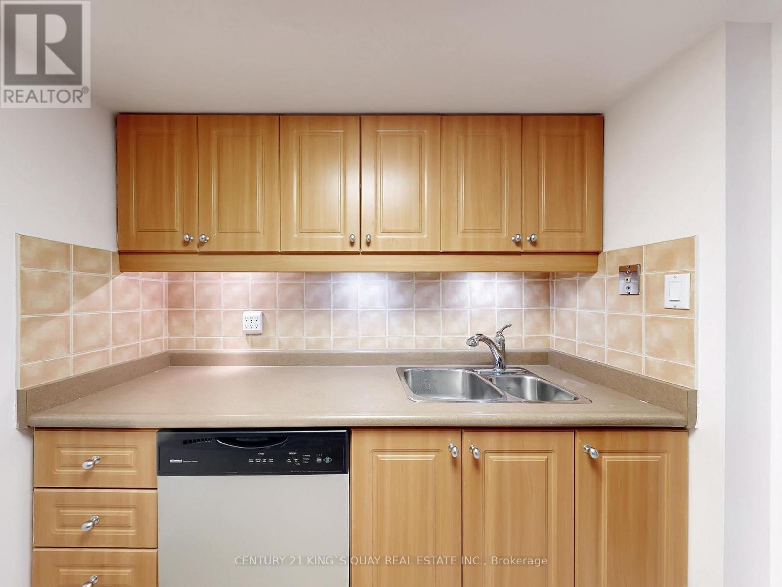 1900 - 38 Elm Street, Toronto, ON - Indoor Photo Showing Kitchen With Double Sink