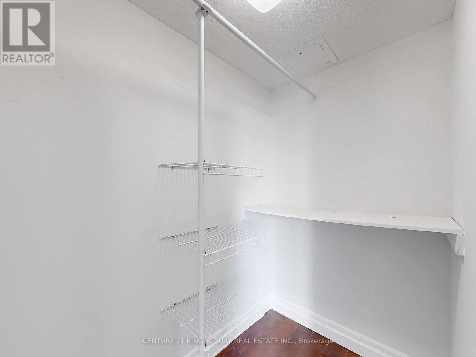 1900 - 38 Elm Street, Toronto, ON - Indoor With Storage