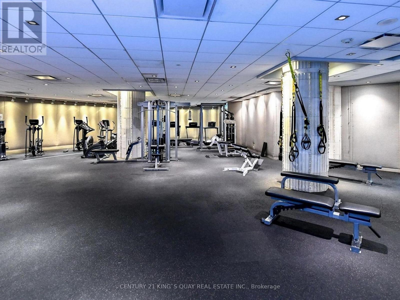 1900 - 38 Elm Street, Toronto, ON - Indoor Photo Showing Gym Room