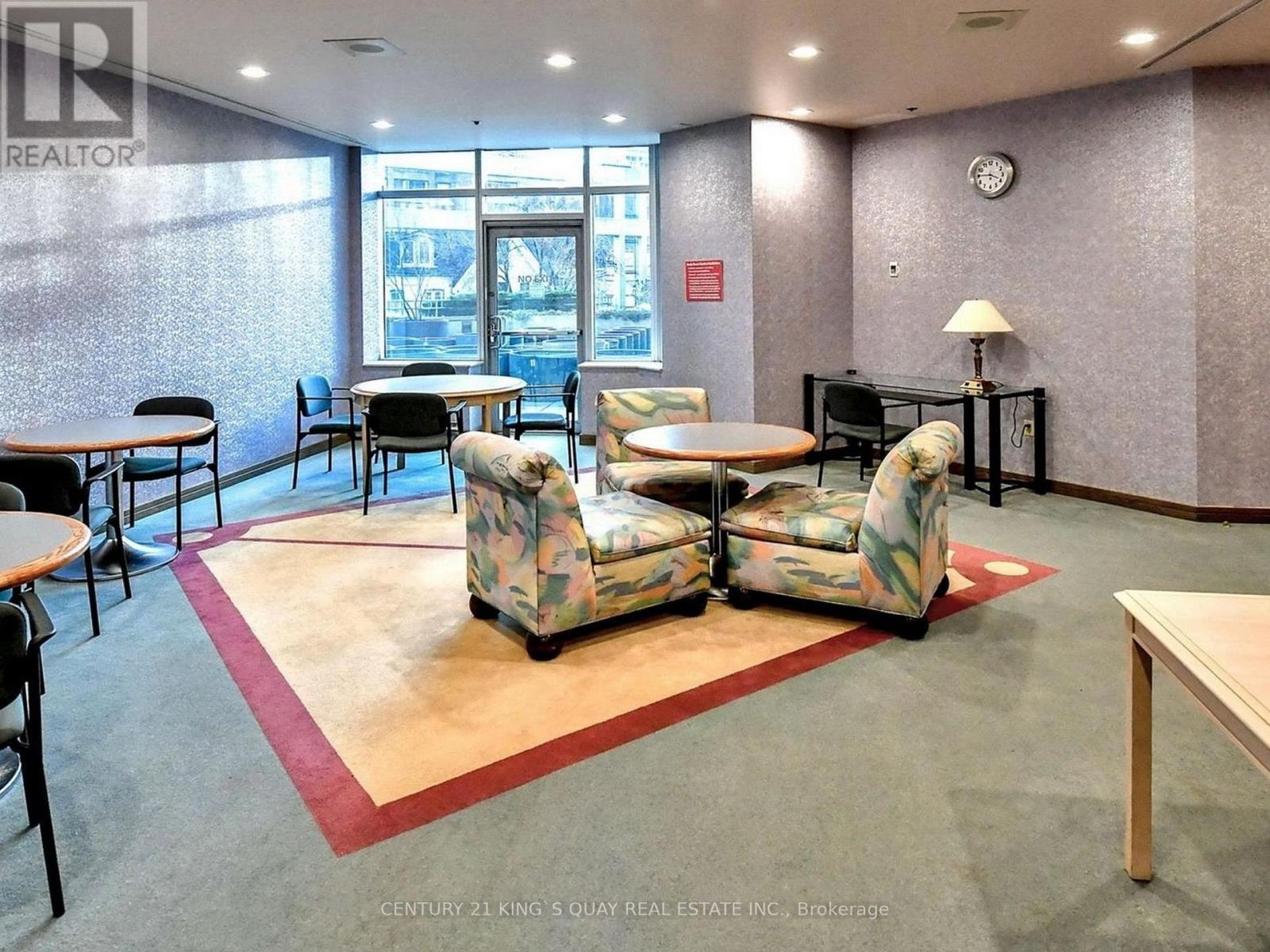 1900 - 38 Elm Street, Toronto, ON - Indoor