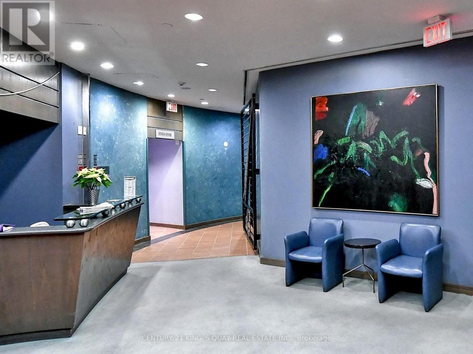 1900 - 38 Elm Street, Toronto, ON - Indoor