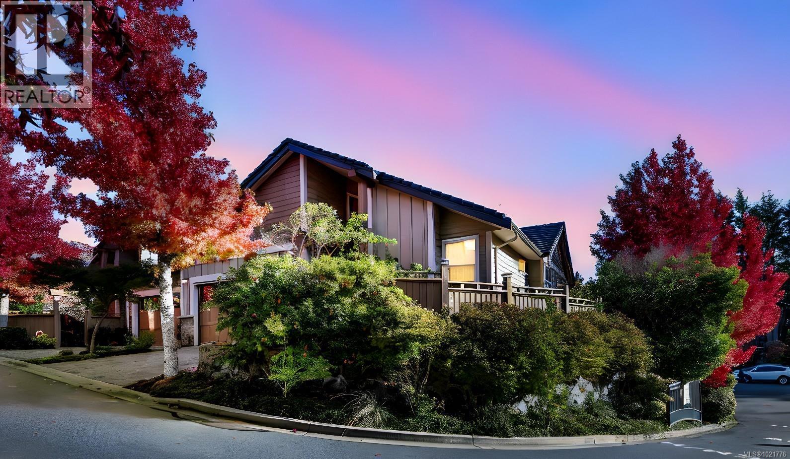 1 630 Brookside Rd, Colwood, BC - Outdoor