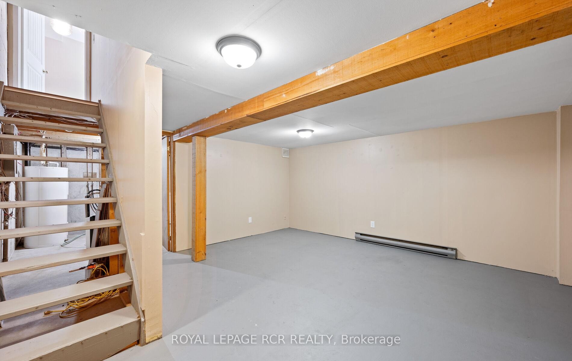 12-4 Cedar Drive, Orangeville, ON - Indoor Photo Showing Other Room