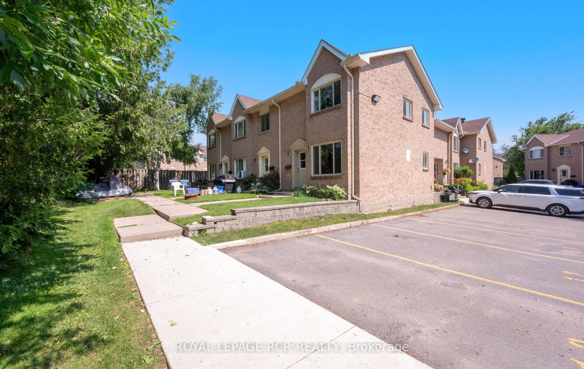 12-4 Cedar Drive, Orangeville, ON - Outdoor