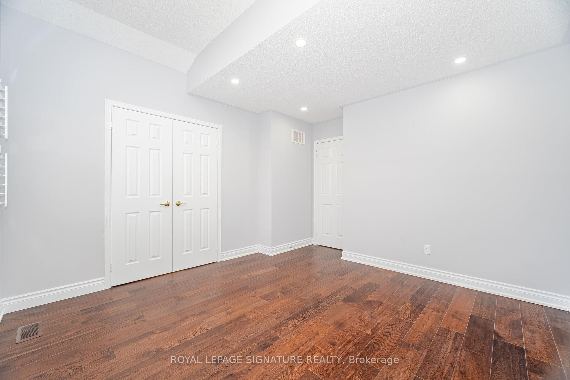 527 Nairn Circle, Milton, ON