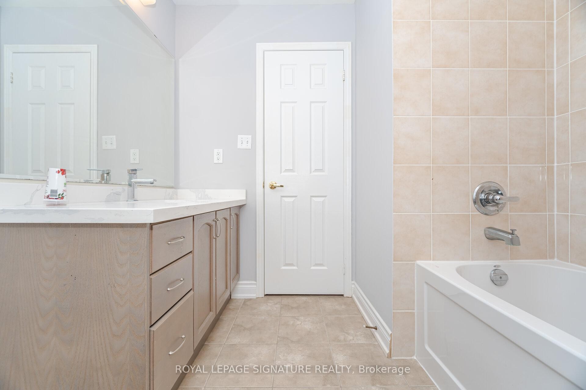 527 Nairn Circle, Milton, ON