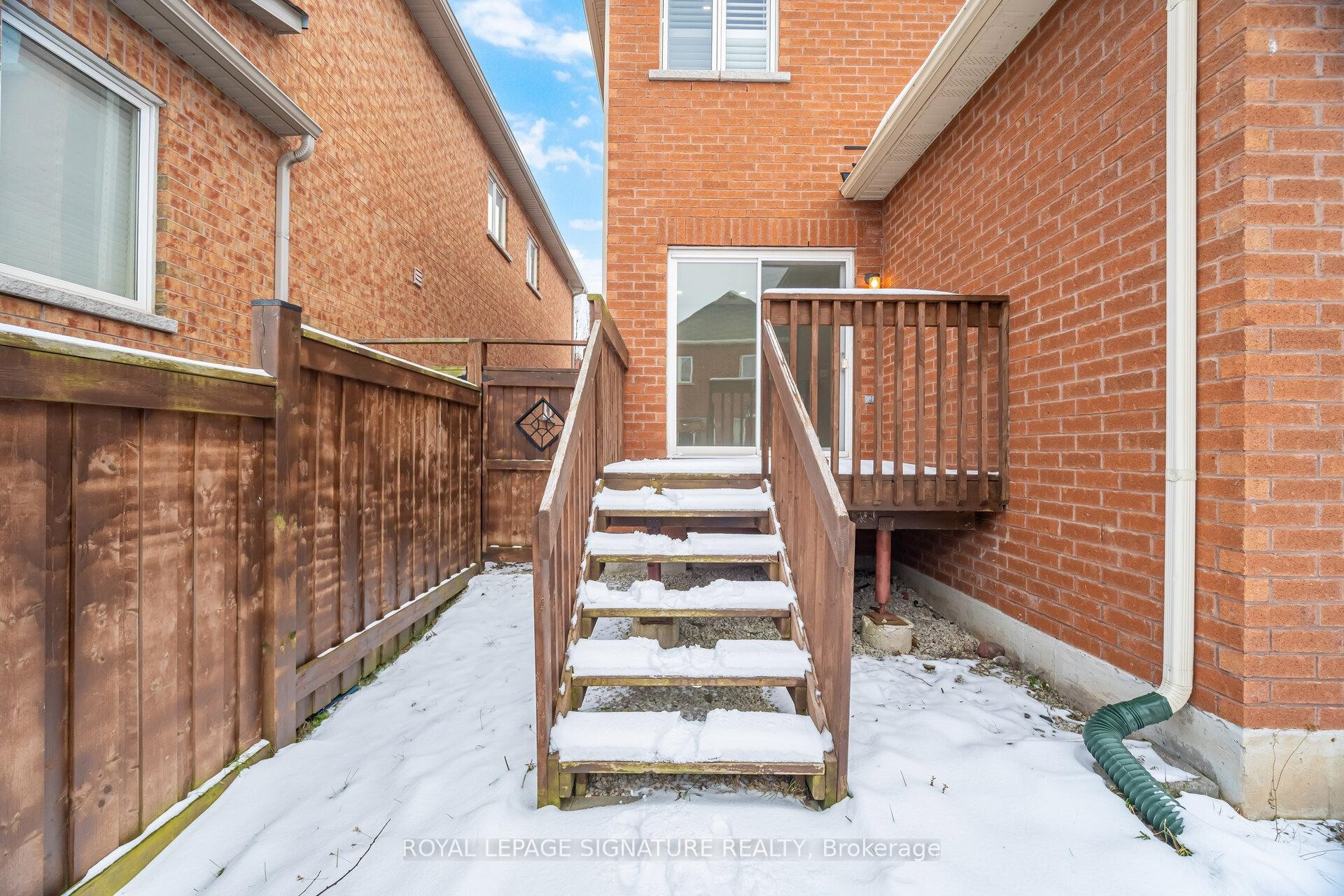 527 Nairn Circle, Milton, ON