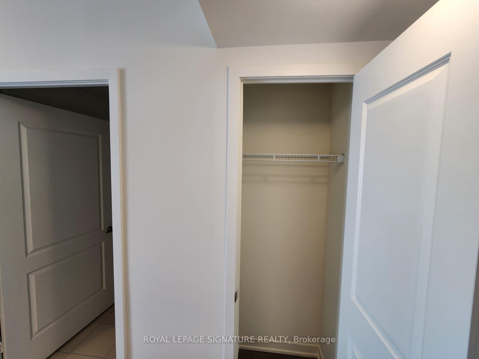 1410-38 Annie Craig Drive, Toronto, ON - Indoor