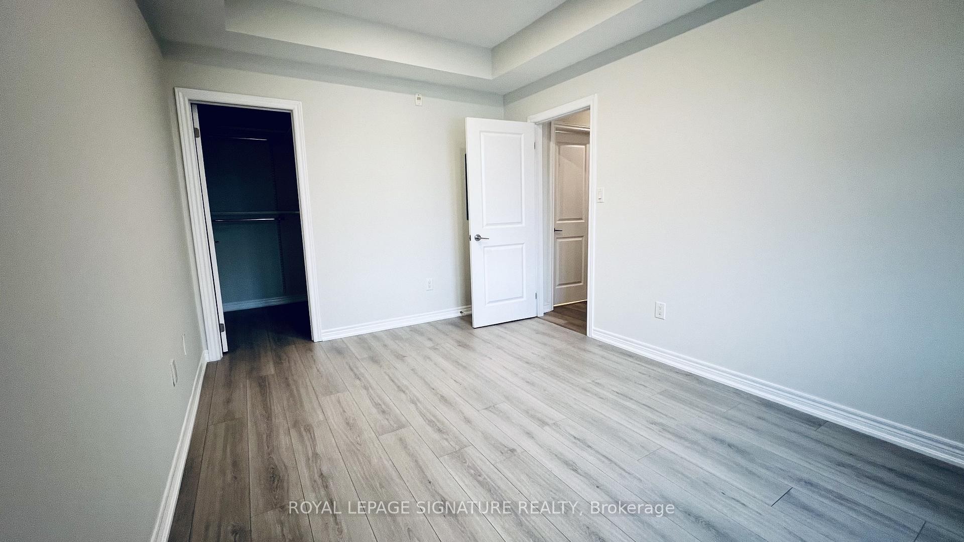 201-2326 Taunton Road, Oakville, ON - Indoor Photo Showing Other Room