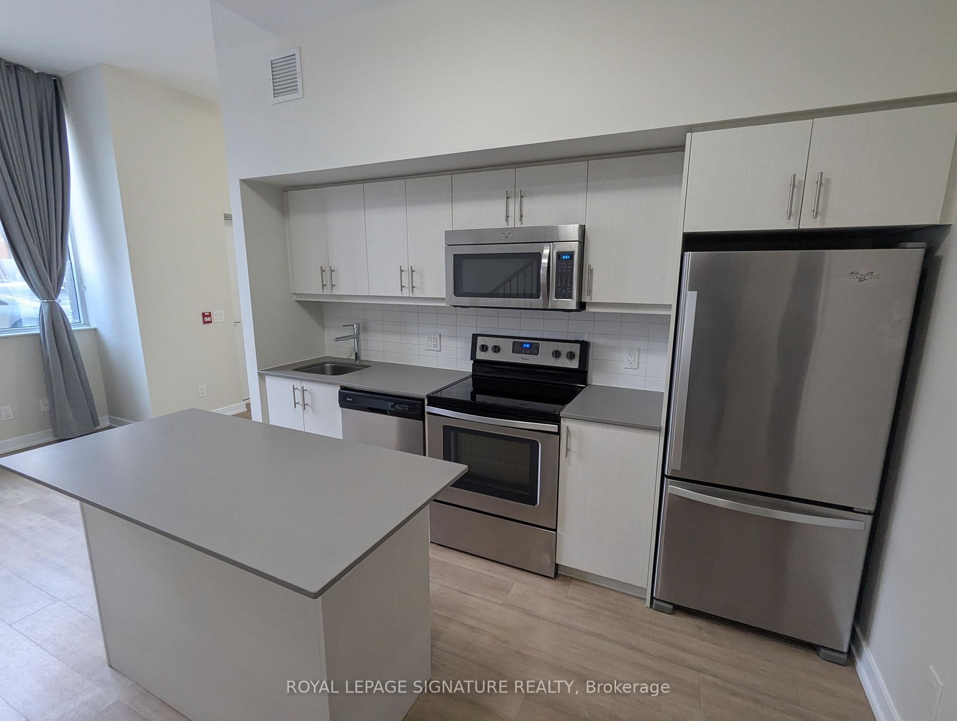 Th4-99 Davisville Avenue, Toronto, ON - Indoor Photo Showing Kitchen