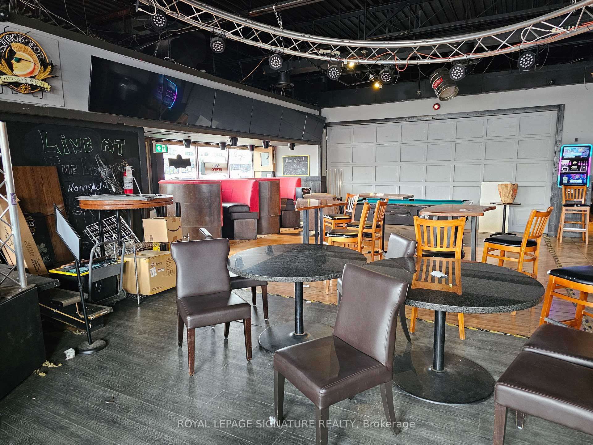 1115 Fennell Avenue E, Hamilton, ON