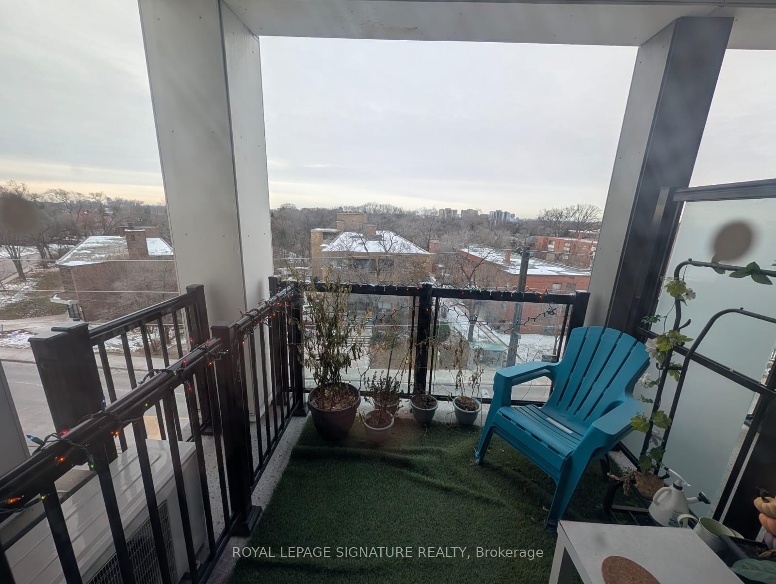 414-165 Canon Jackson Drive, Toronto, ON - Outdoor