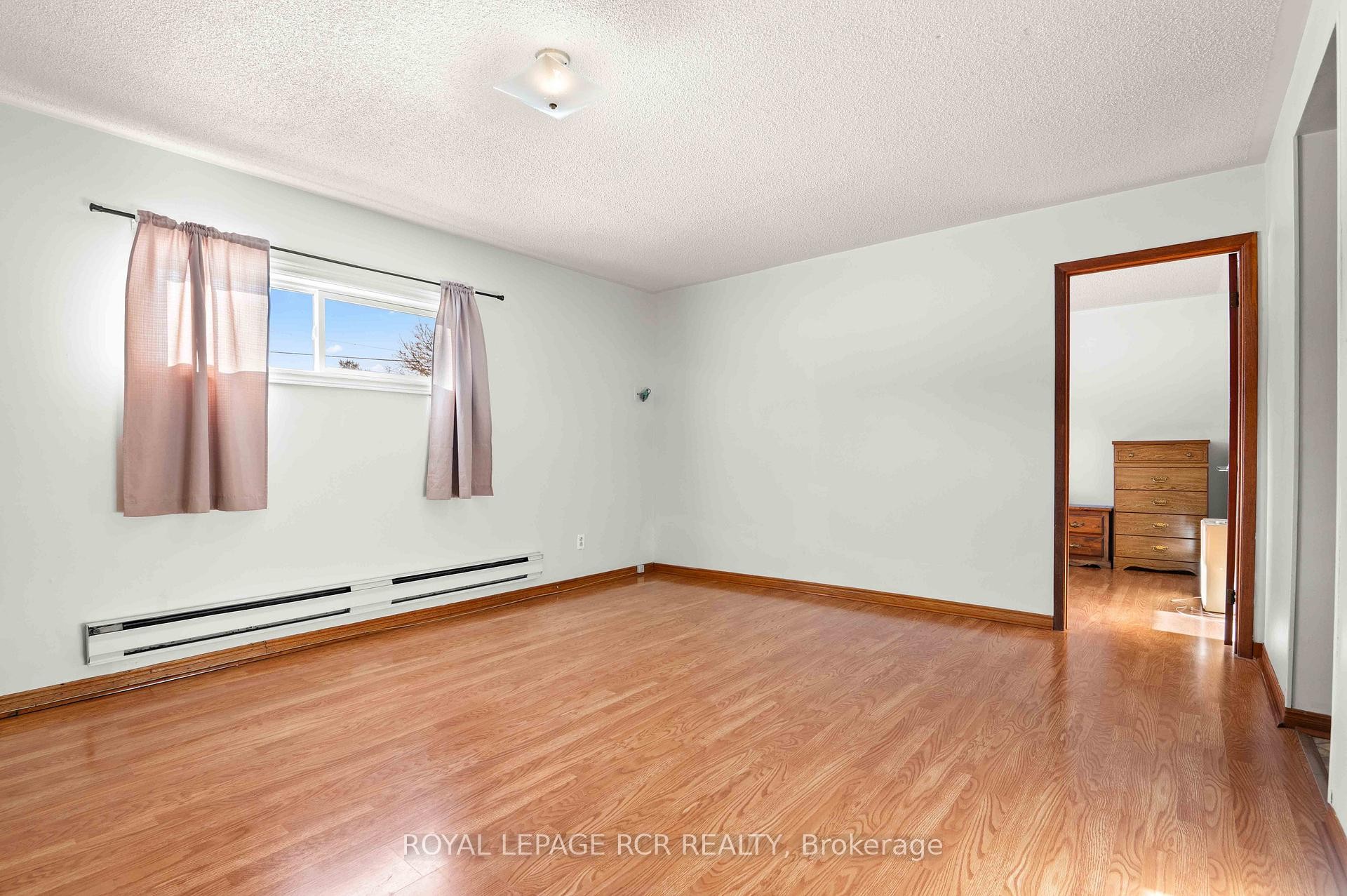 622 Main Street E, Shelburne, ON - Indoor Photo Showing Other Room
