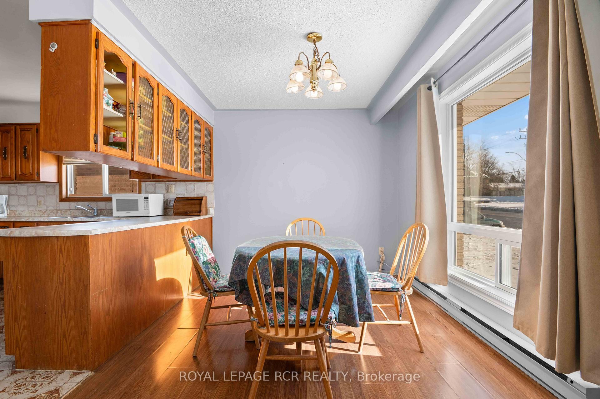 622 Main Street E, Shelburne, ON - Indoor