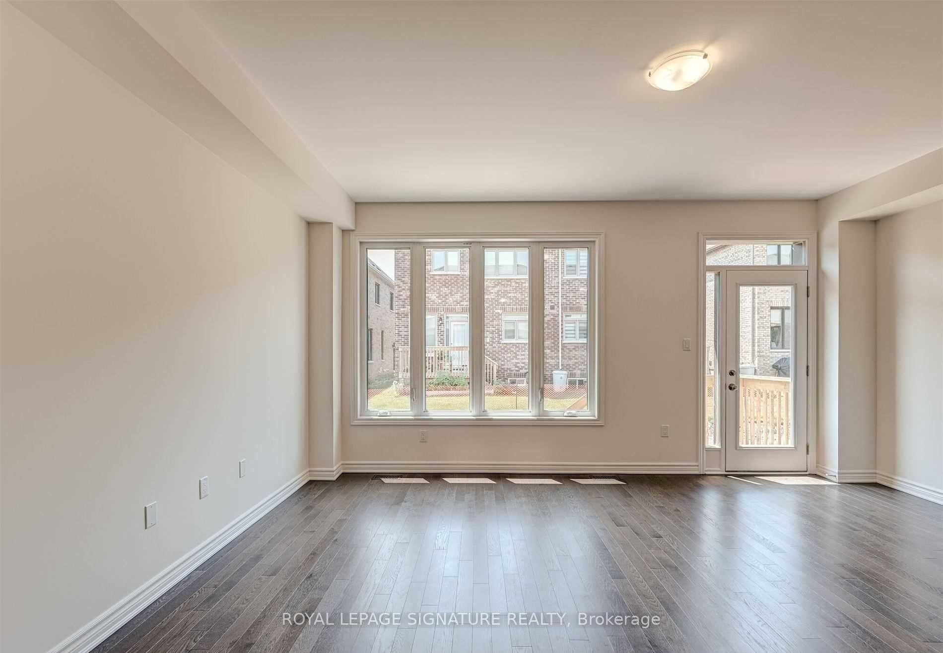 1183 Restivo Lane, Milton, ON - Indoor Photo Showing Other Room