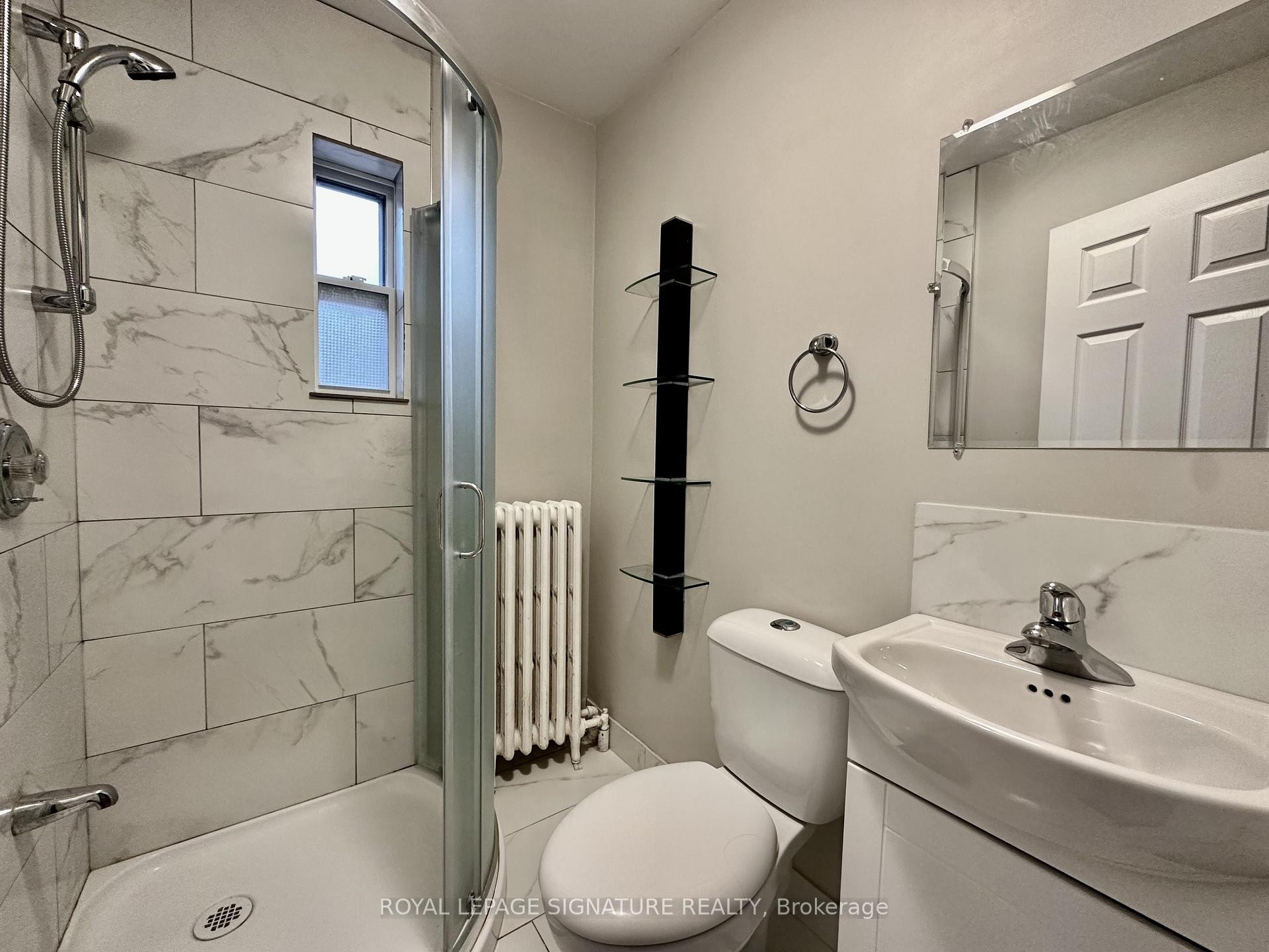 200C-646 Broadview Avenue, Toronto, ON - Indoor Photo Showing Bathroom