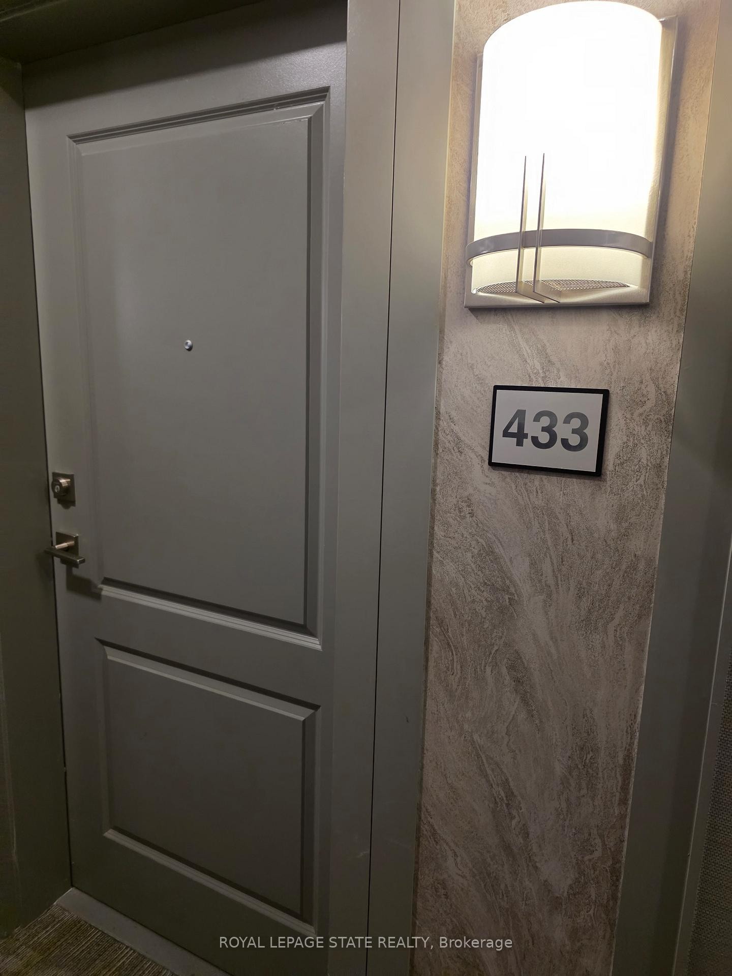 433-5055 Greenlane Road, Lincoln, ON - Indoor Photo Showing Other Room