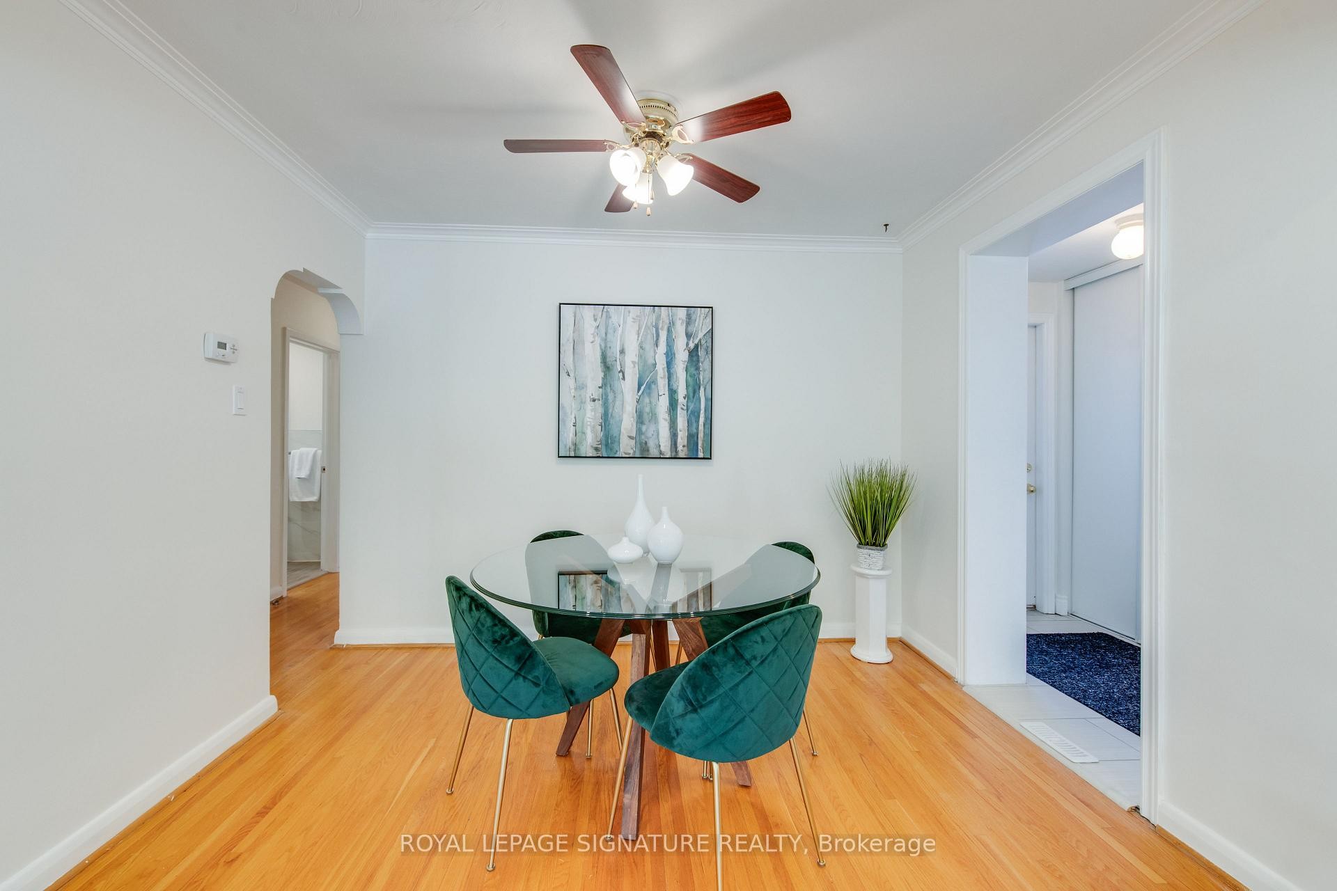 9 Ivorwood Crescent, Toronto, ON - Indoor Photo Showing Dining Room
