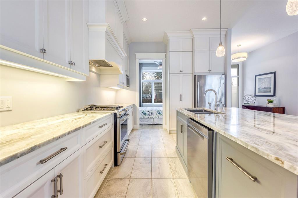 5144 Cedarview Drive, Lambton Shores, ON