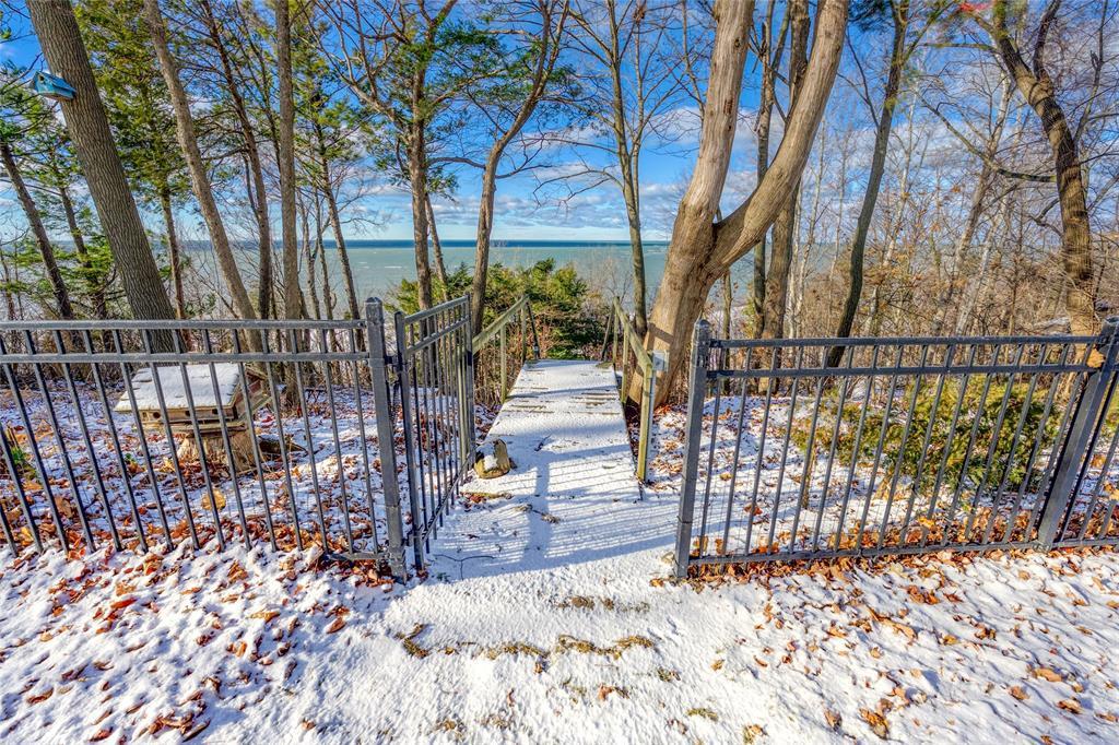 5144 Cedarview Drive, Lambton Shores, ON