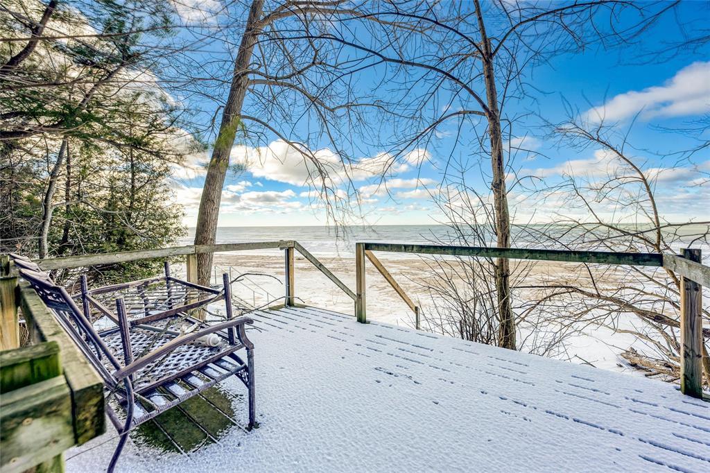 5144 Cedarview Drive, Lambton Shores, ON