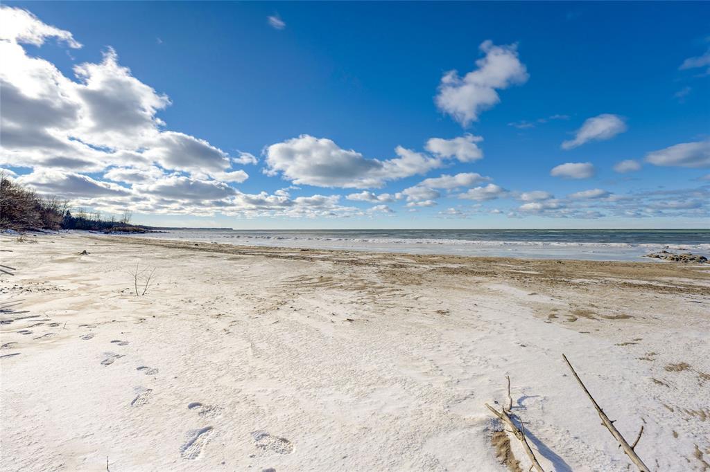 5144 Cedarview Drive, Lambton Shores, ON