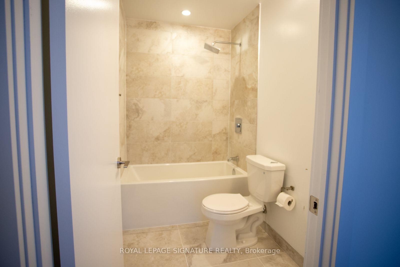 519-120 Parliament Street, Toronto, ON - Indoor Photo Showing Bathroom