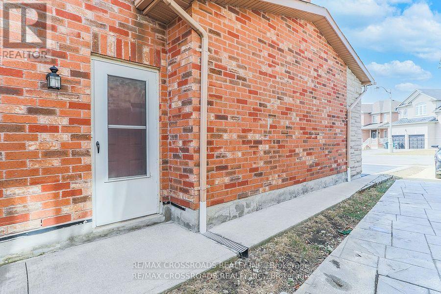 23 River Heights Drive, Brampton, ON - Outdoor