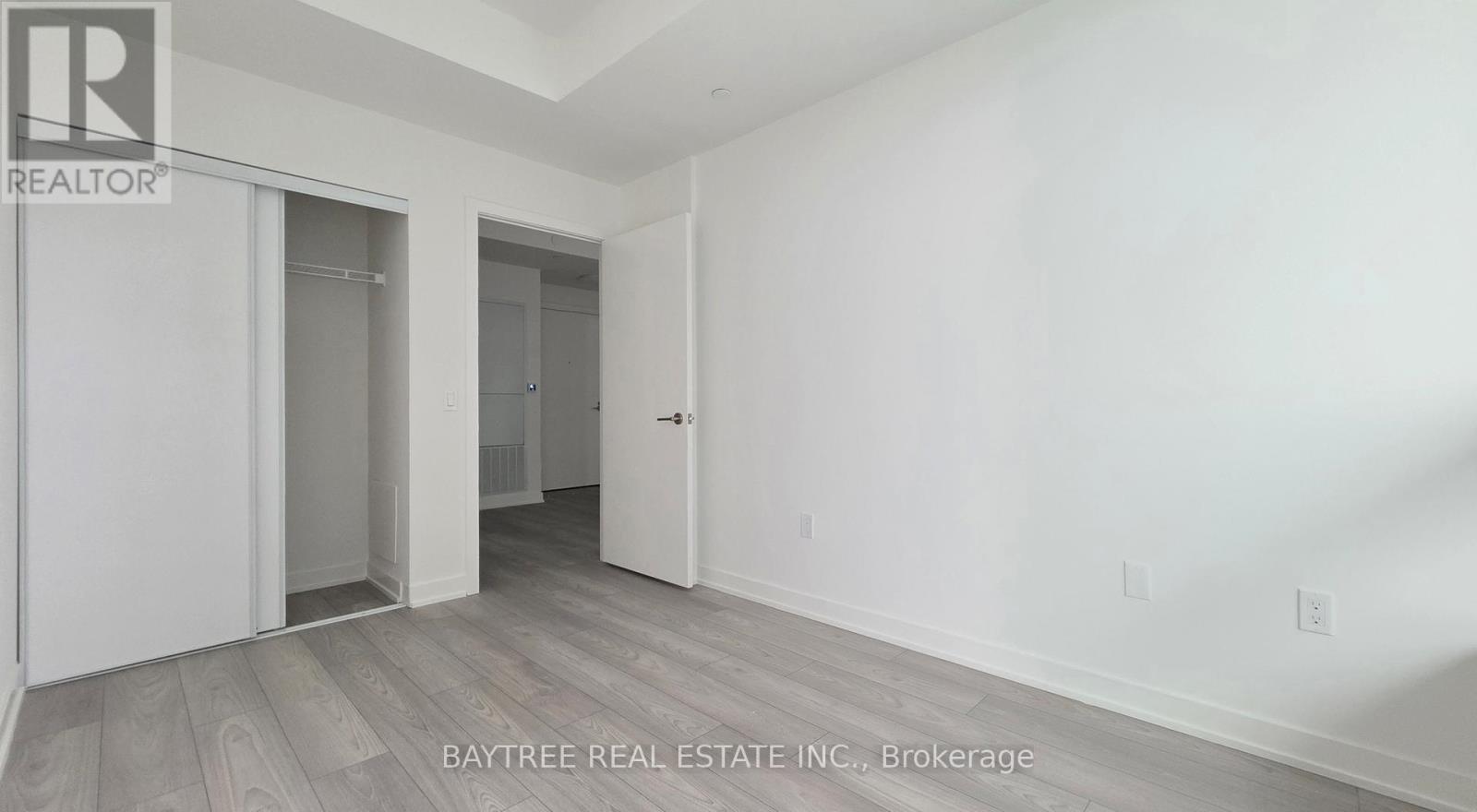 1806 - 110 Broadway Avenue, Toronto, ON - Indoor Photo Showing Other Room