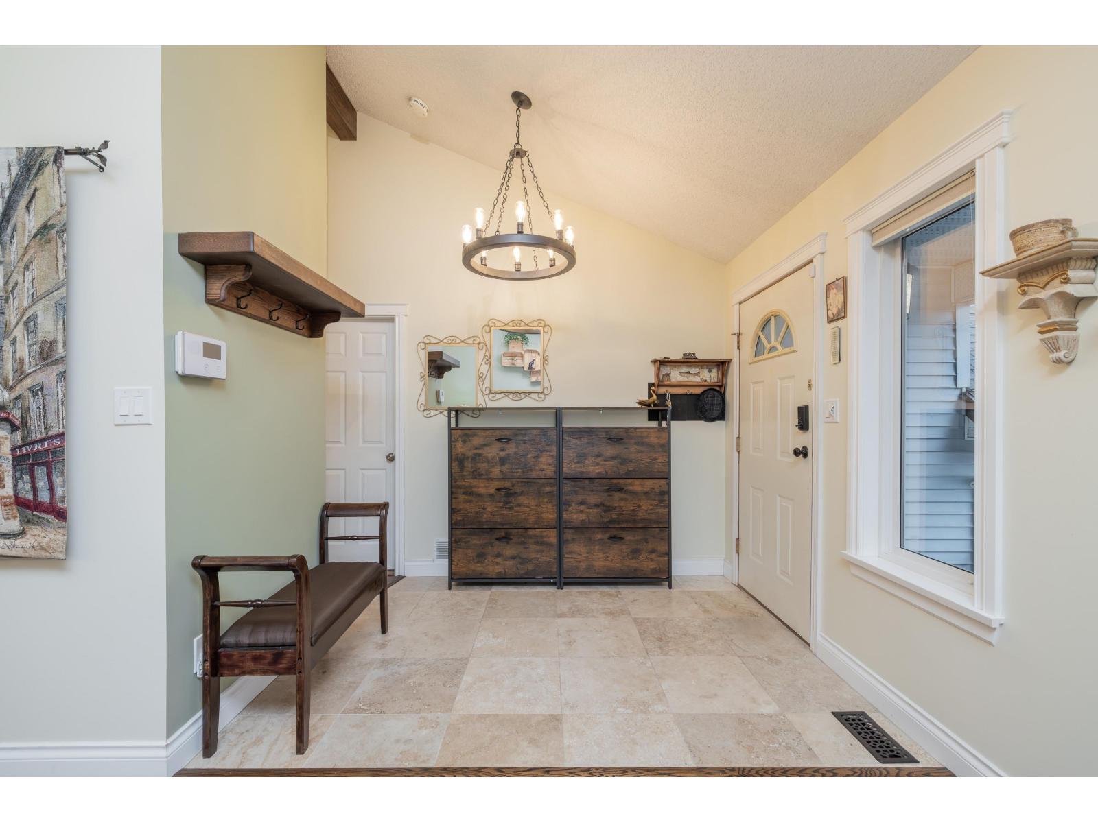 13452 62A Avenue, Surrey, BC - Indoor Photo Showing Other Room