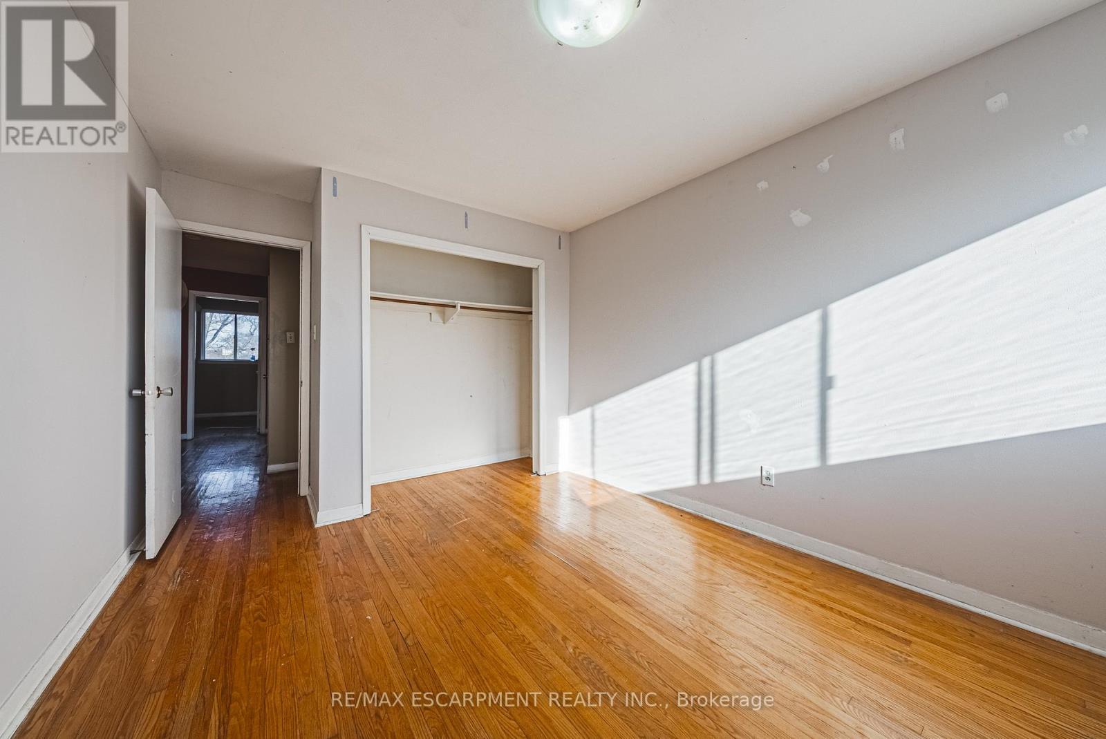 5535 Schueller Crescent, Burlington, ON - Indoor Photo Showing Other Room