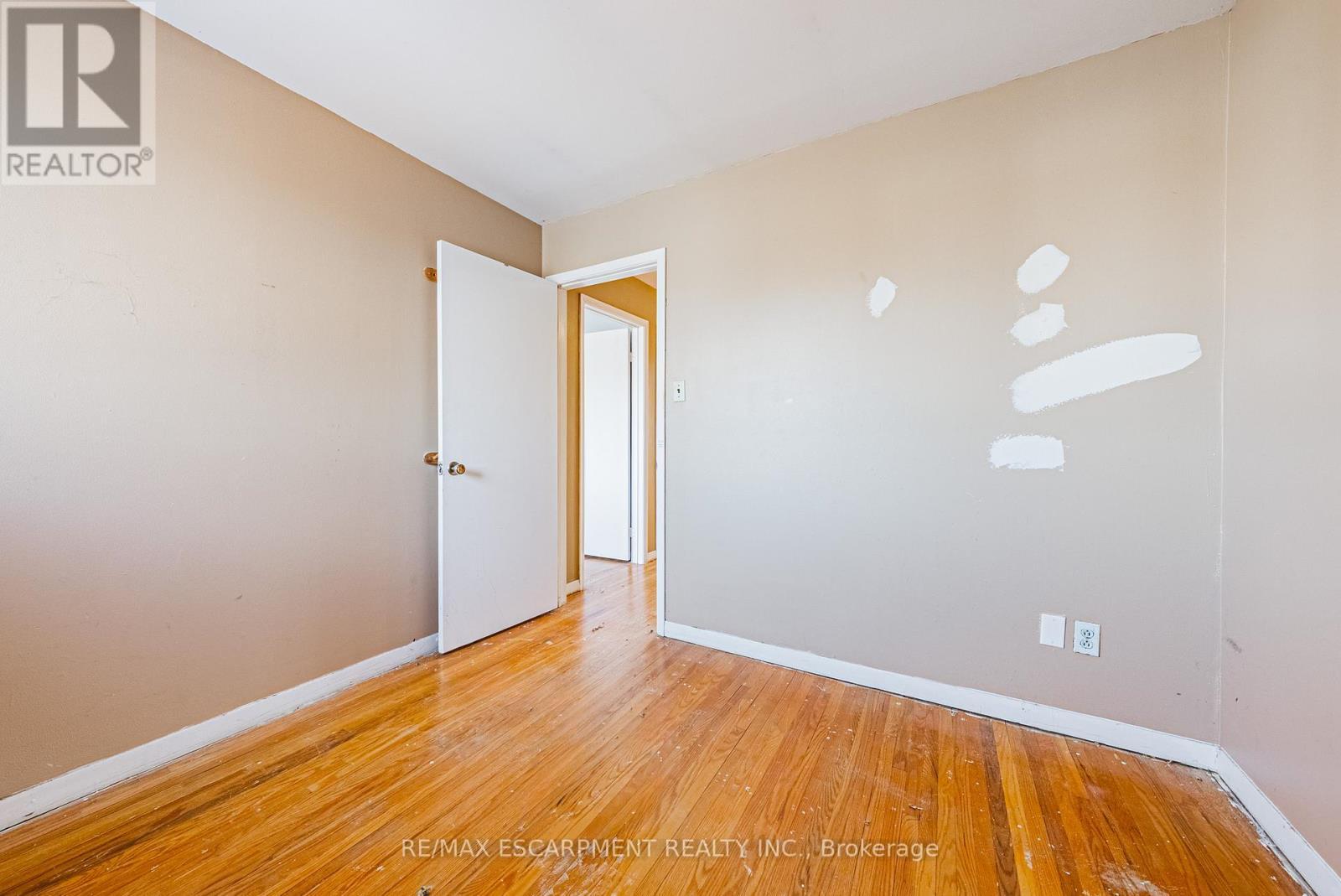 5535 Schueller Crescent, Burlington, ON - Indoor Photo Showing Other Room