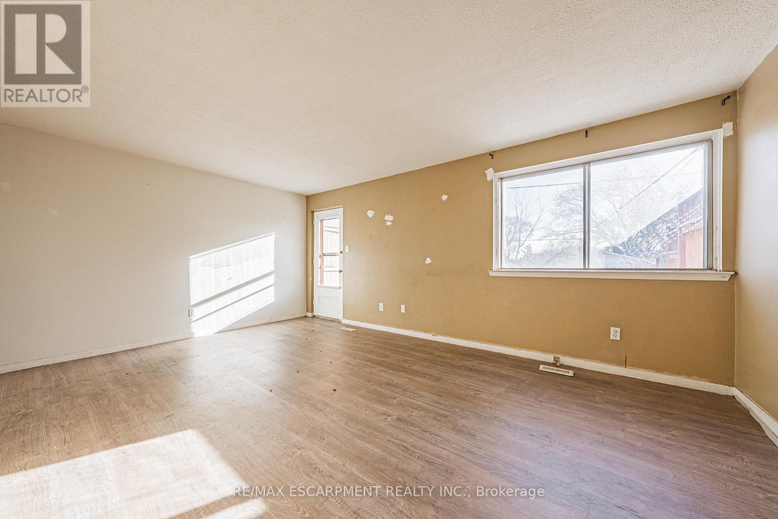 5535 Schueller Crescent, Burlington, ON - Indoor Photo Showing Other Room