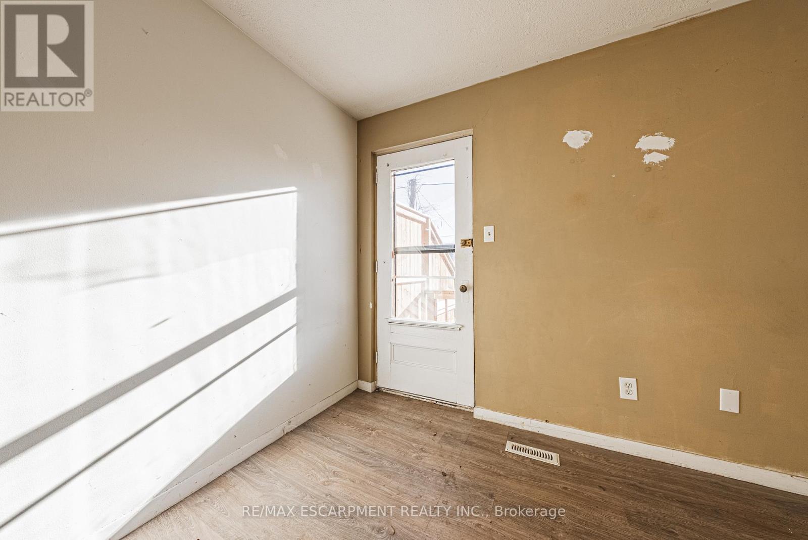 5535 Schueller Crescent, Burlington, ON - Indoor Photo Showing Other Room