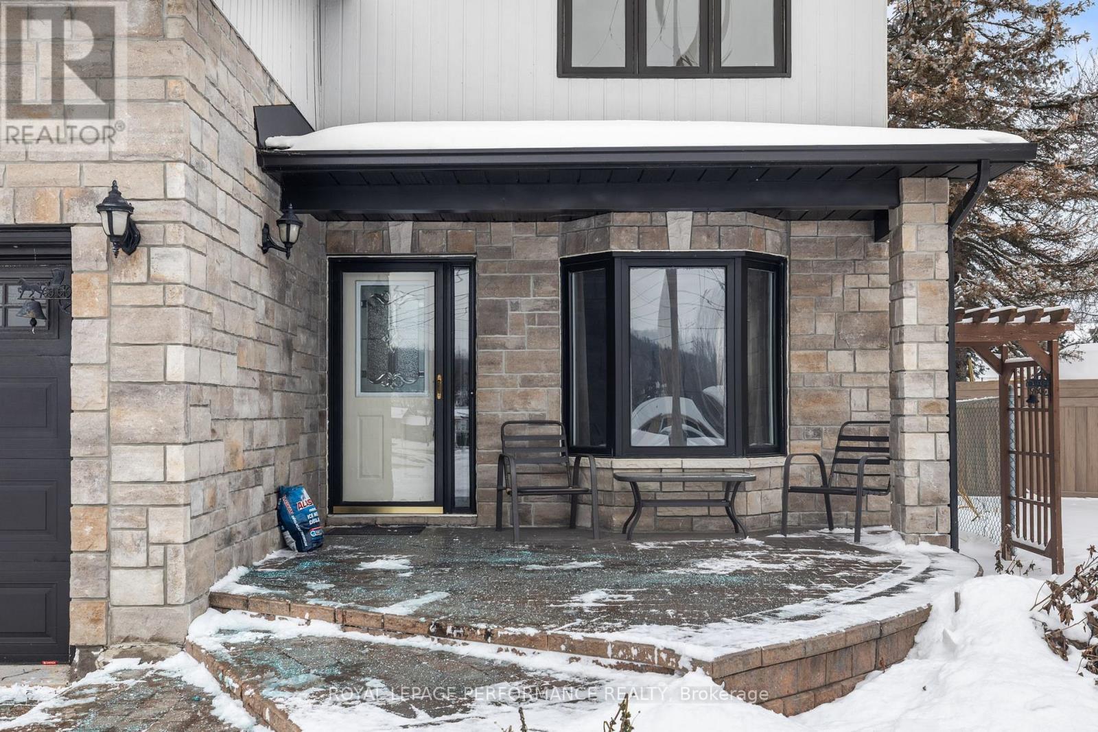 976 Laporte Street, Clarence-Rockland, ON - Outdoor