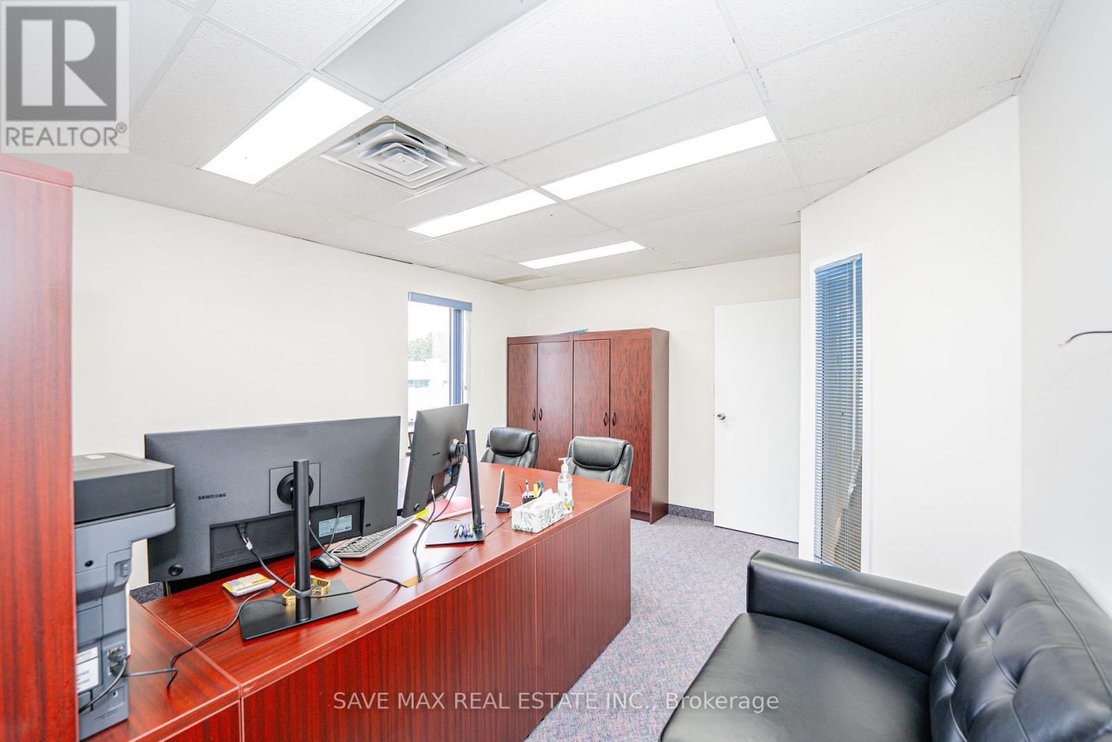 264 Woodlawn Road W, Guelph, ON