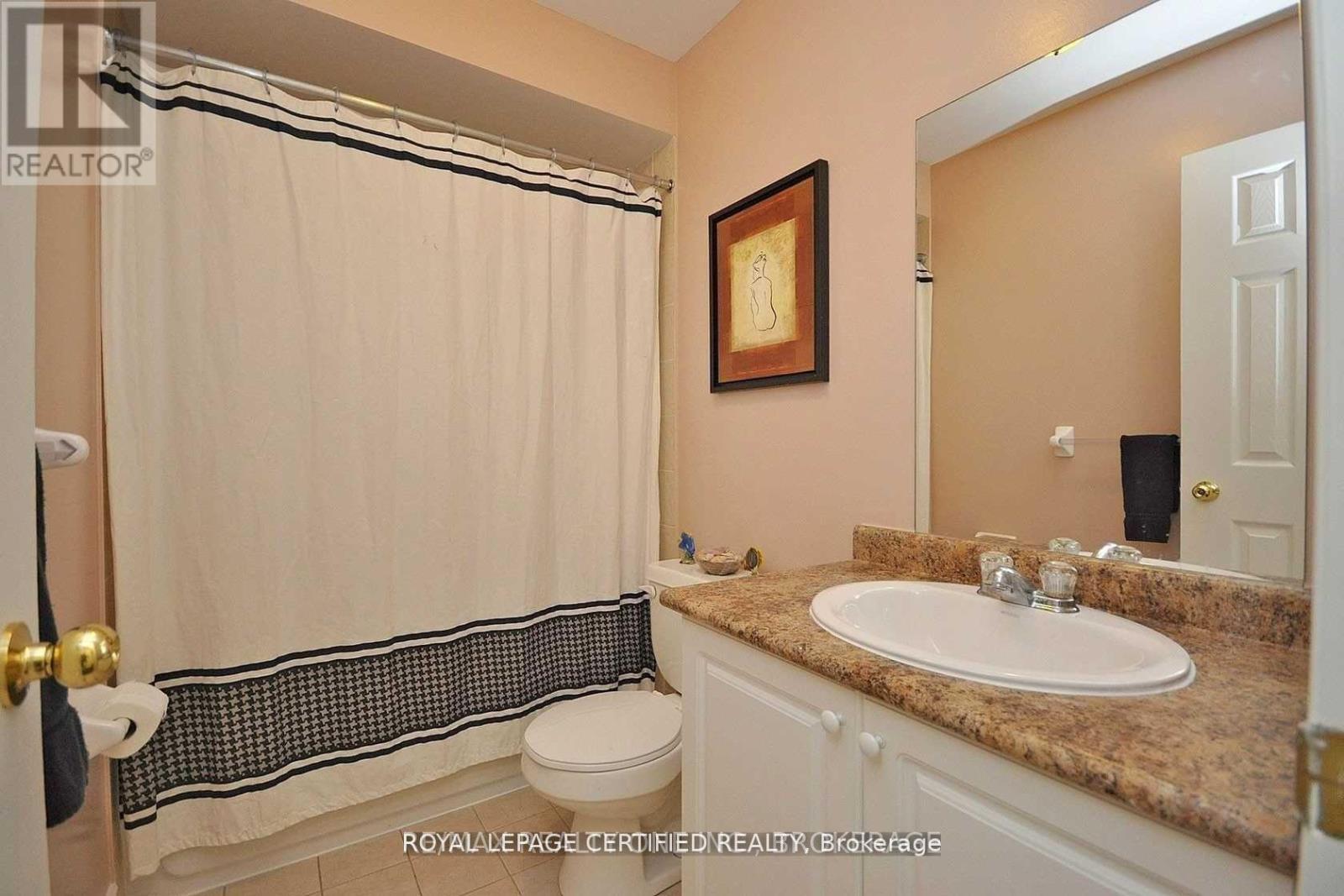 426 Orange Walk Crescent, Mississauga, ON - Indoor Photo Showing Bathroom
