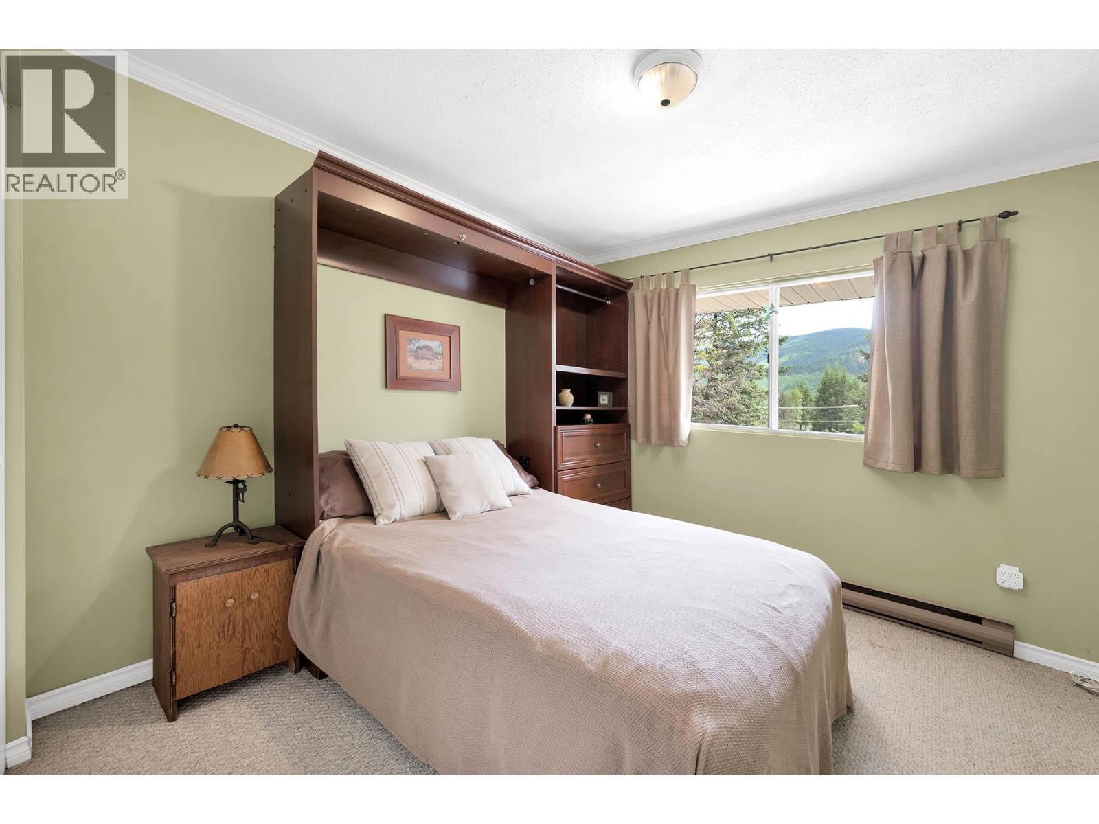 245 Park Drive Unit# 16, Clearwater, BC - Indoor Photo Showing Bedroom