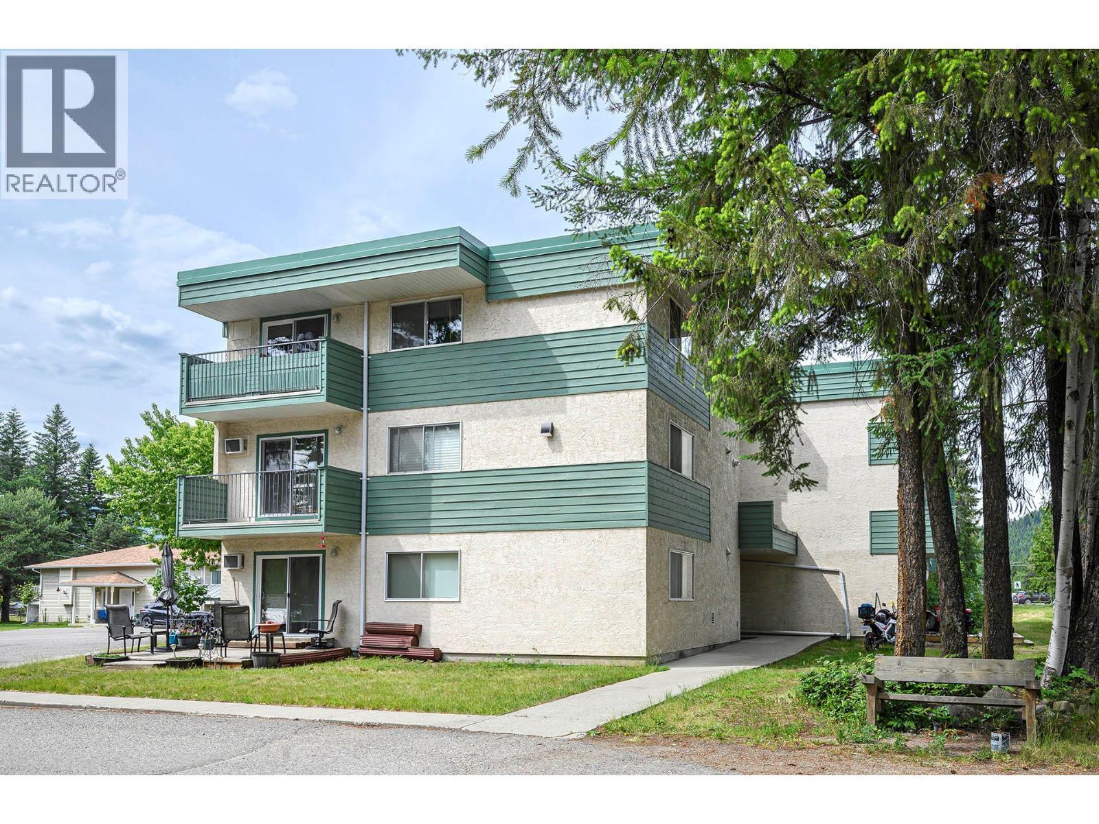 245 Park Drive Unit# 16, Clearwater, BC - Outdoor With Facade