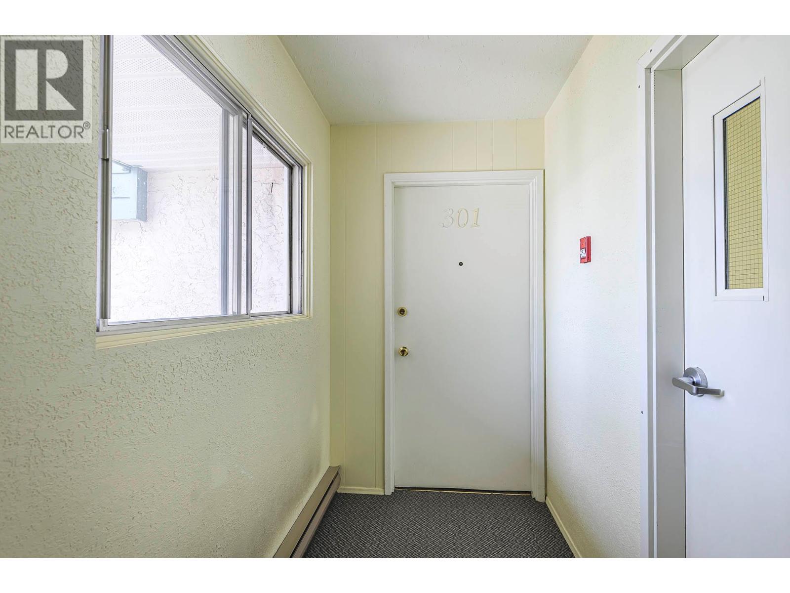 245 Park Drive Unit# 16, Clearwater, BC - Indoor Photo Showing Other Room