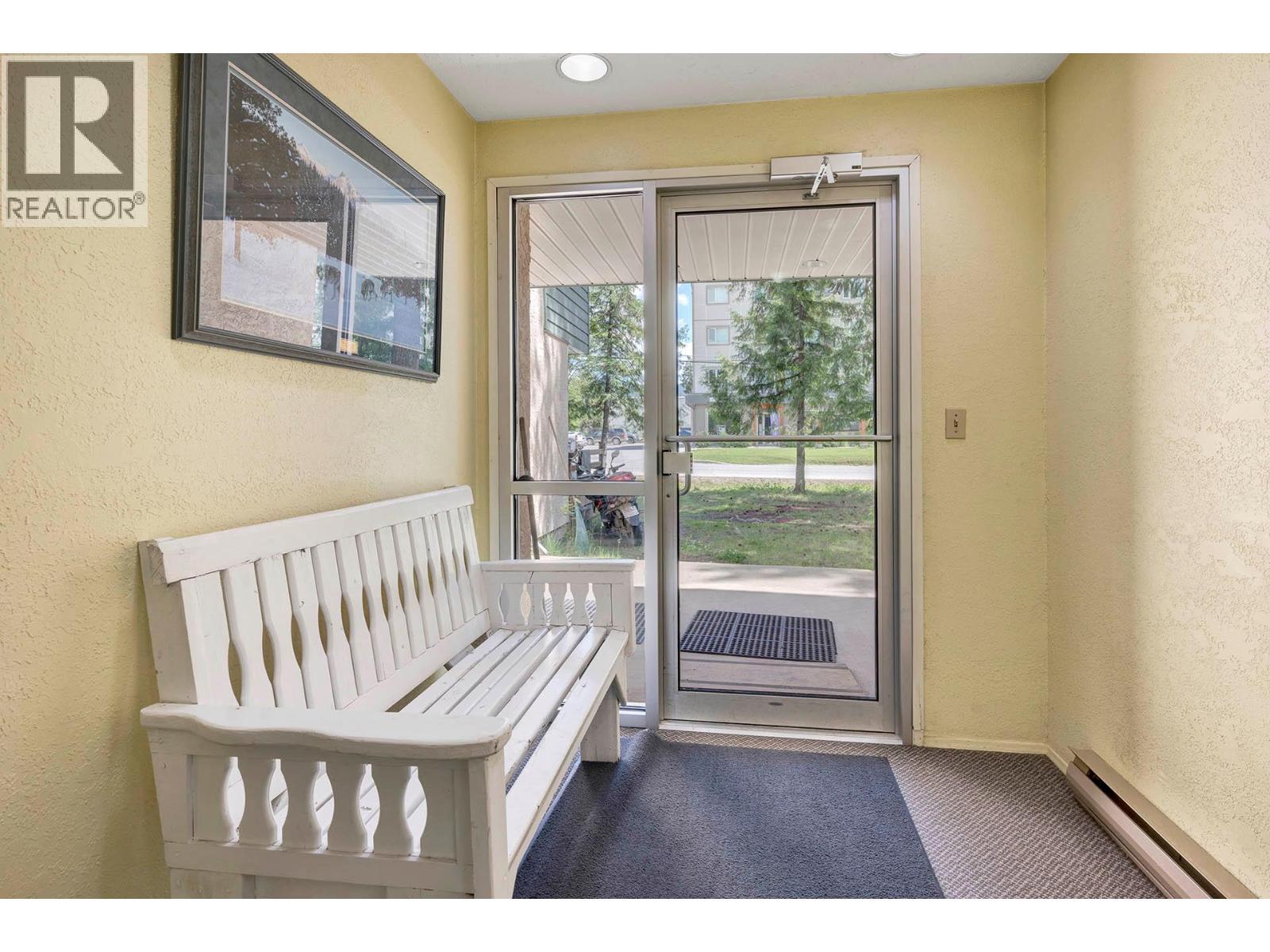 245 Park Drive Unit# 16, Clearwater, BC - Indoor Photo Showing Other Room