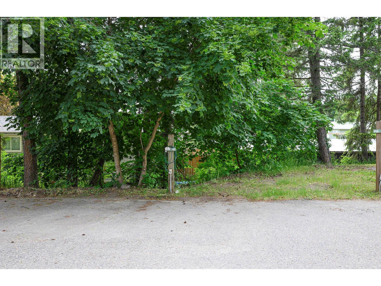 245 Park Drive Unit# 16, Clearwater, BC - Outdoor