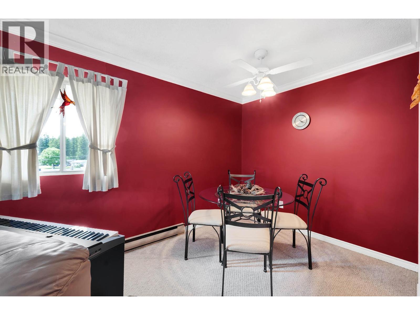 245 Park Drive Unit# 16, Clearwater, BC - Indoor Photo Showing Other Room