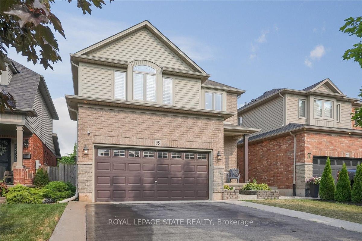 95 Hemlock Way, Grimsby, ON - Outdoor