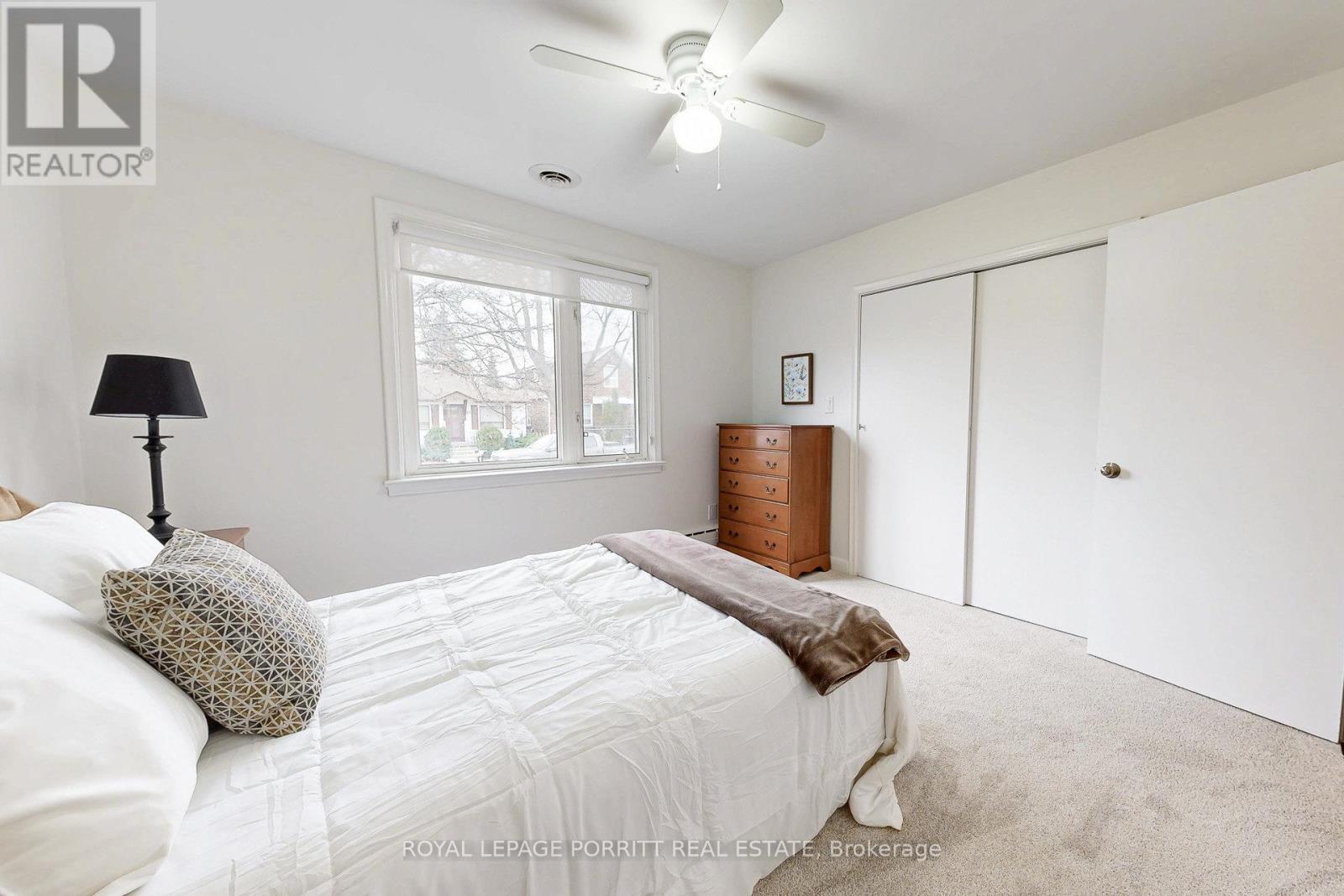 62 Fairfield Avenue, Toronto, ON - Indoor Photo Showing Bedroom