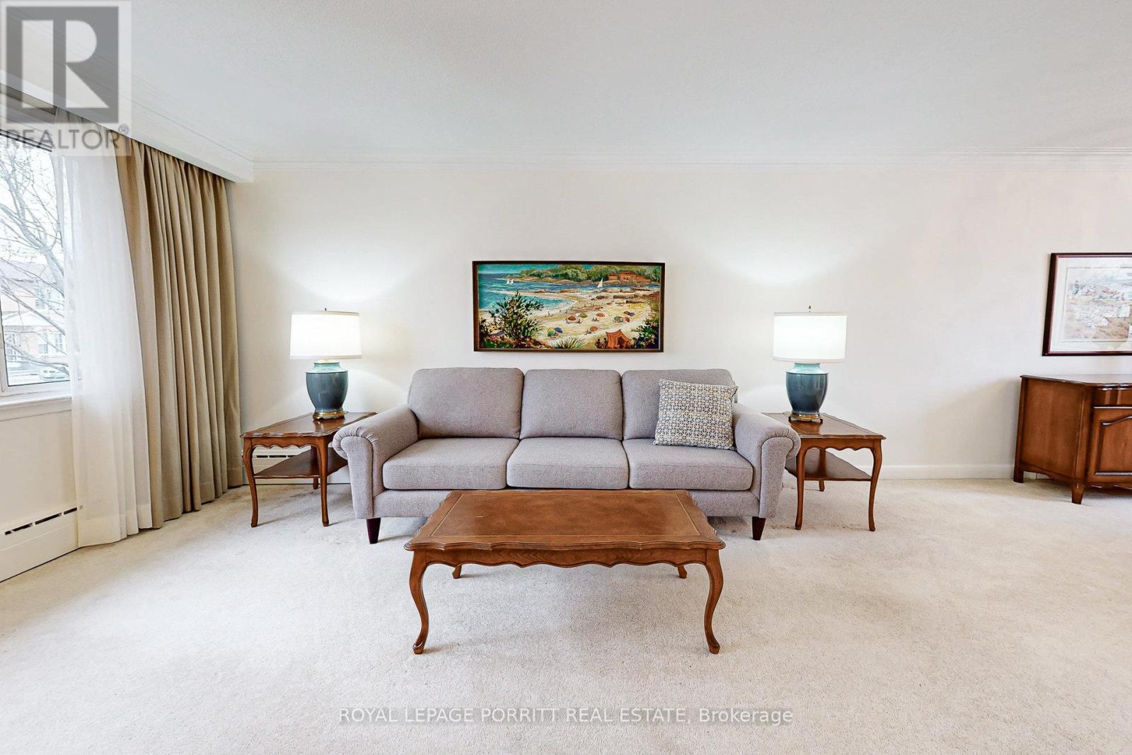62 Fairfield Avenue, Toronto, ON - Indoor Photo Showing Living Room