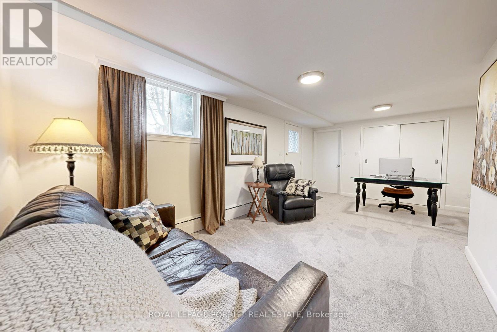 62 Fairfield Avenue, Toronto, ON - Indoor Photo Showing Bedroom