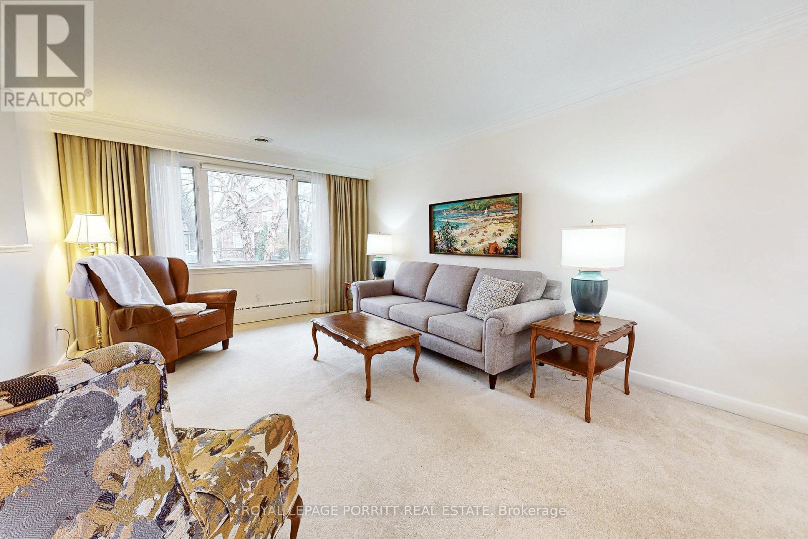 62 Fairfield Avenue, Toronto, ON - Indoor Photo Showing Living Room