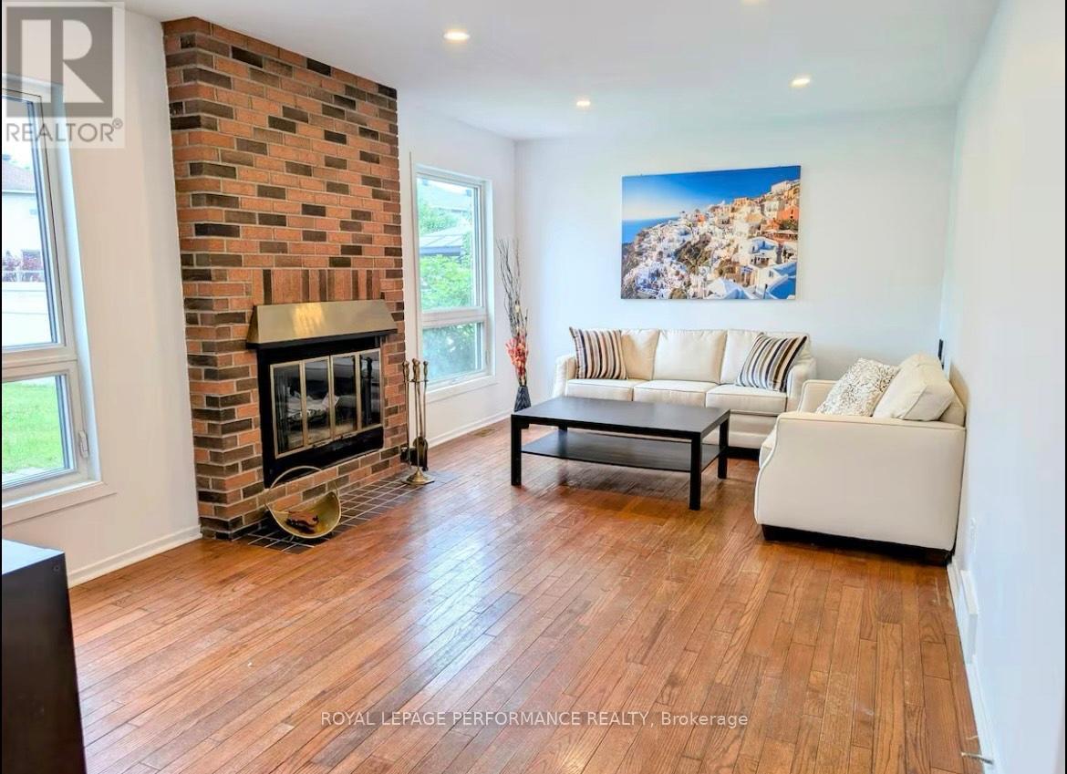 1646 Sunview Drive, Ottawa, ON - Indoor Photo Showing Living Room With Fireplace